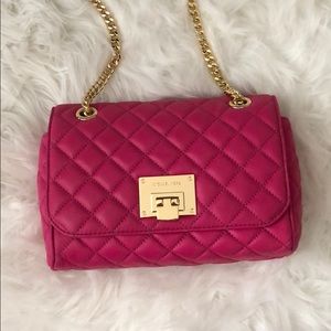 Michael Kors Vivianne MD shoulder Flap Purse